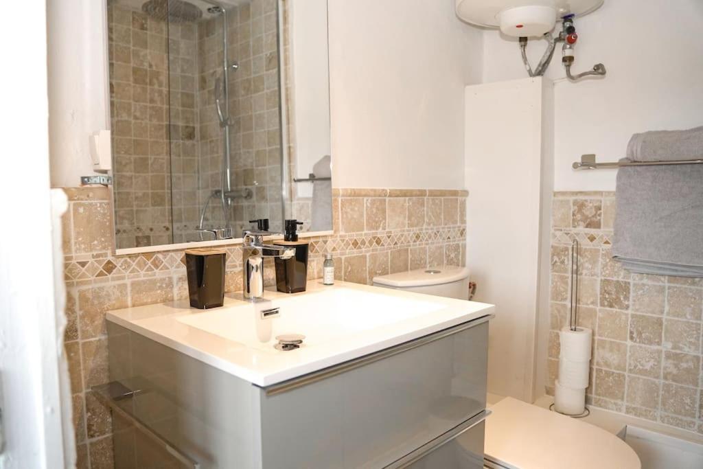 Sur Les Toits D'Aix-En-Provence Apartment ภายนอก รูปภาพ